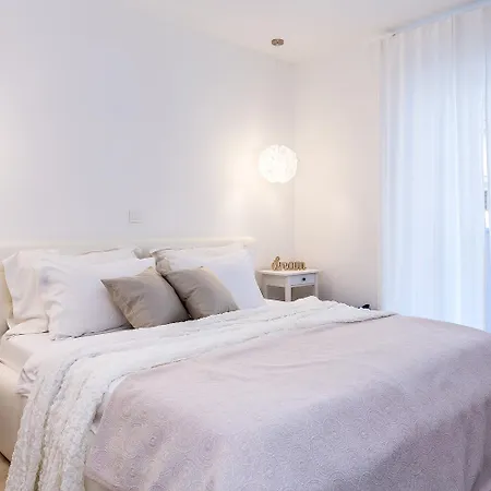 Cozy Aurora *